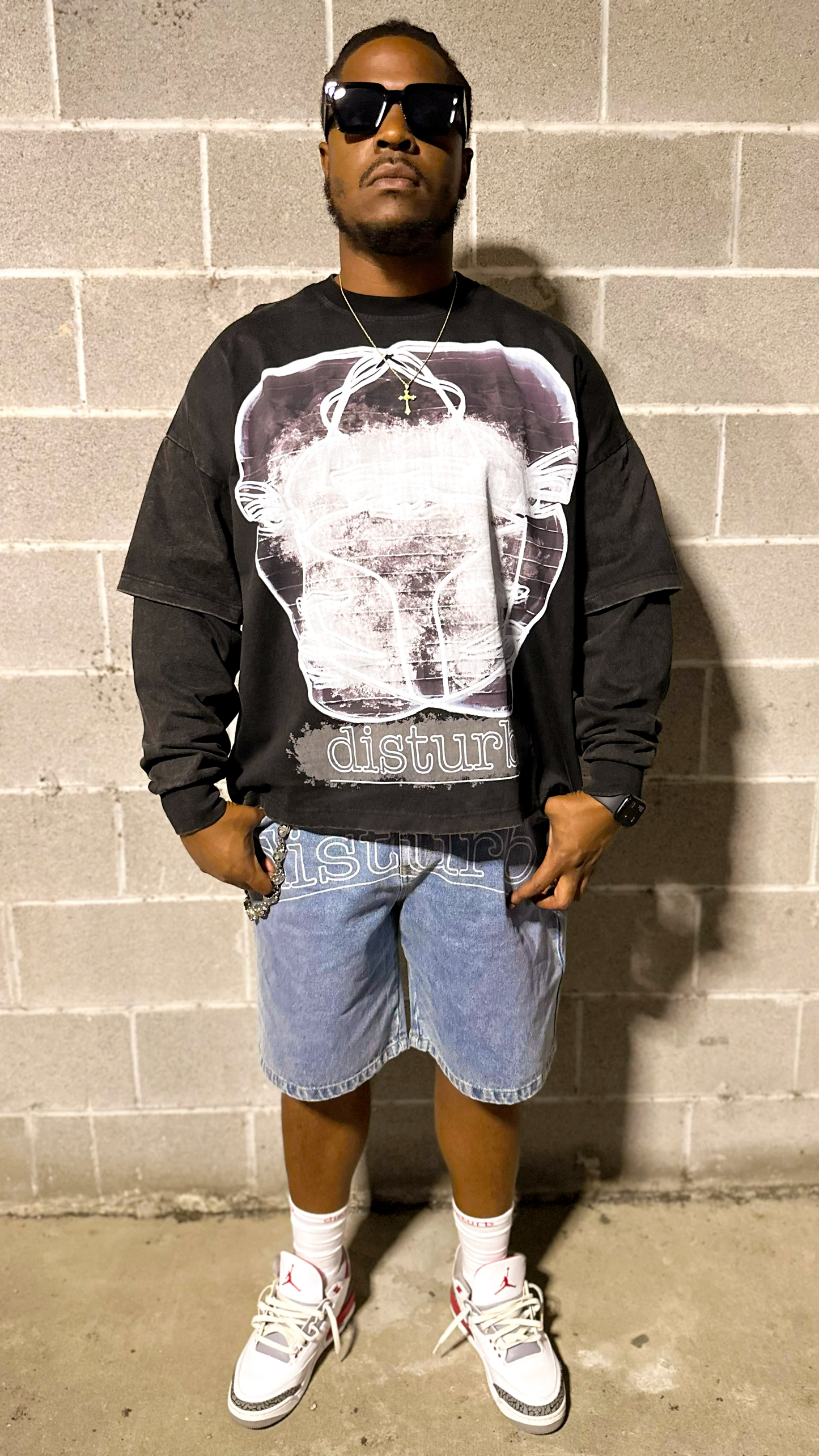 Denim jorts “disturb” front logo